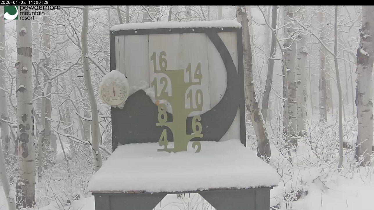 Powderhorn snow stake, measured 4.0 inches